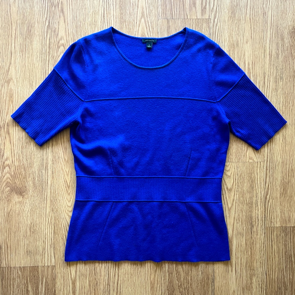 Ann Taylor 3/4 Sleeve Thin Sweater - Large